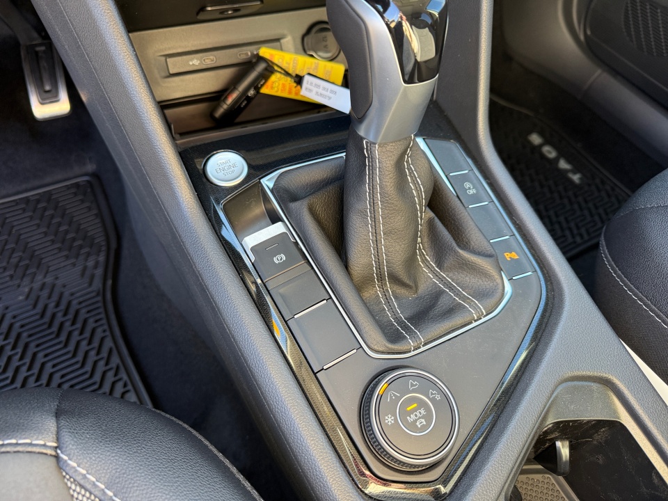 3VV2C7B26TM022501 2026 Volkswagen Taos SE Black