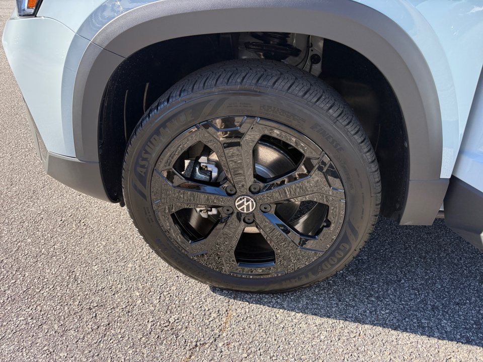 3VV2C7B26TM022501 2026 Volkswagen Taos SE Black