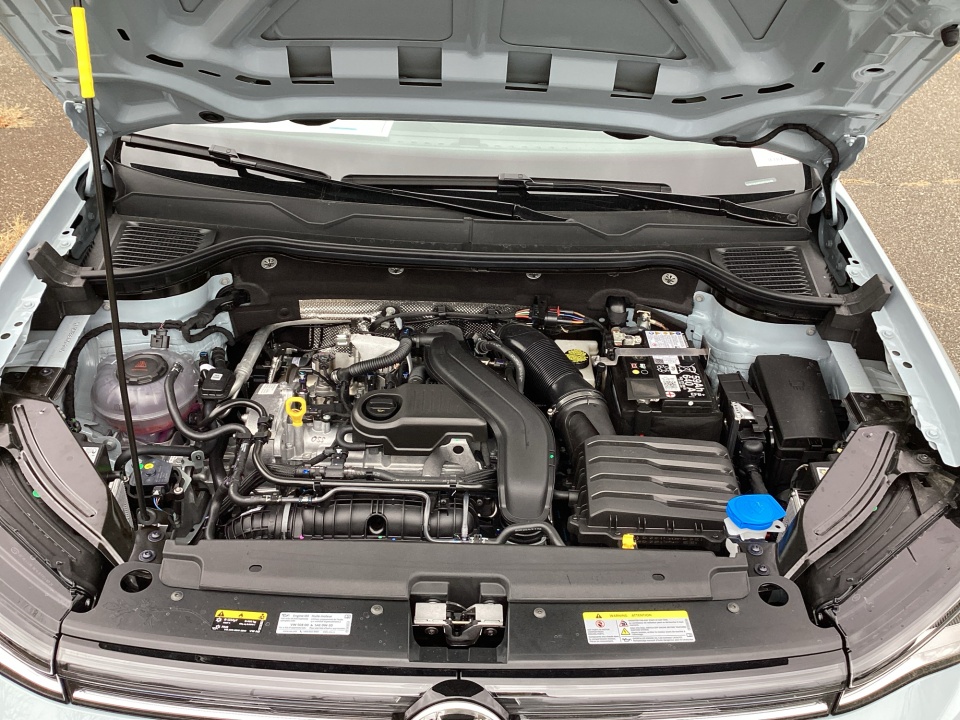 3VV2C7B28TM019440 2026 Volkswagen Taos SE Black