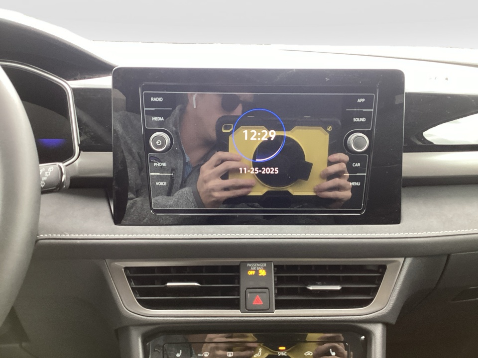 3VV2C7B28TM019440 2026 Volkswagen Taos SE Black