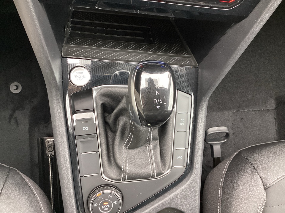 3VV2C7B28TM019440 2026 Volkswagen Taos SE Black