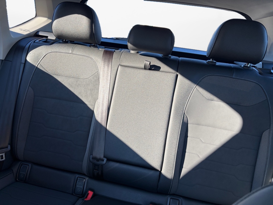 3VV2C7B29TM021326 2026 Volkswagen Taos SE Black