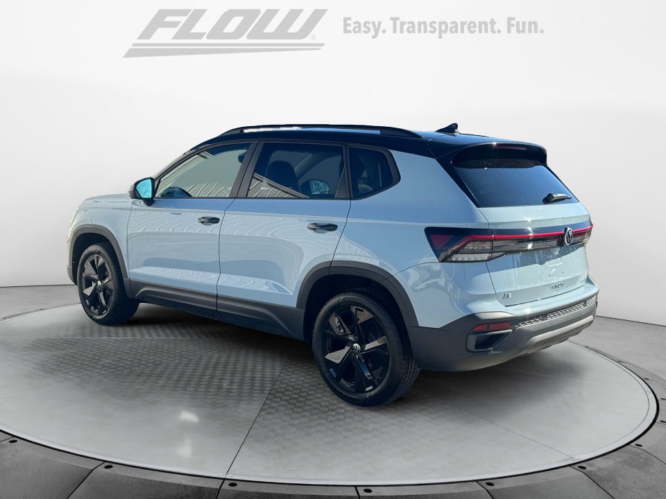 3VV3C7B21TM014102 2026 Volkswagen Taos SE Black