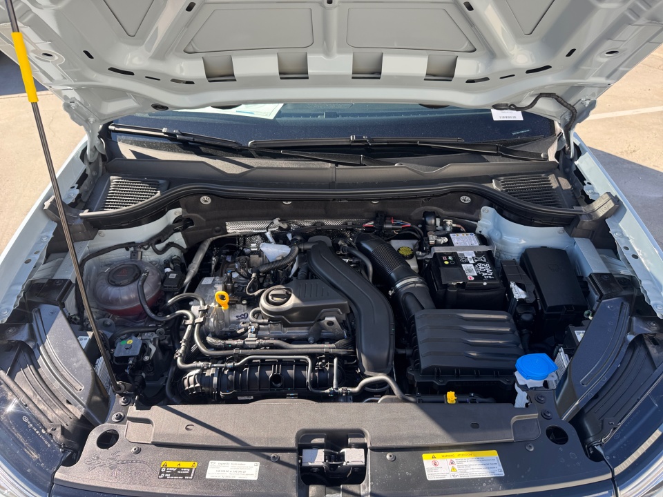 3VV3C7B21TM014102 2026 Volkswagen Taos SE Black