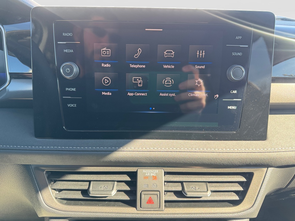 3VV3C7B21TM014102 2026 Volkswagen Taos SE Black