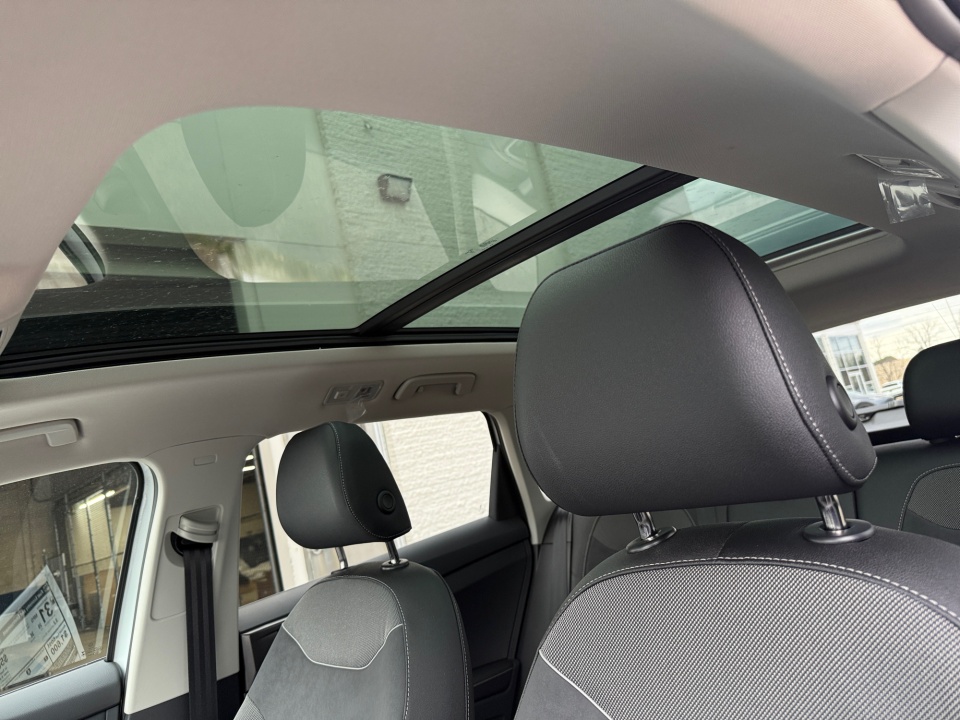 3VV3C7B24TM016930 2026 Volkswagen Taos SE Black