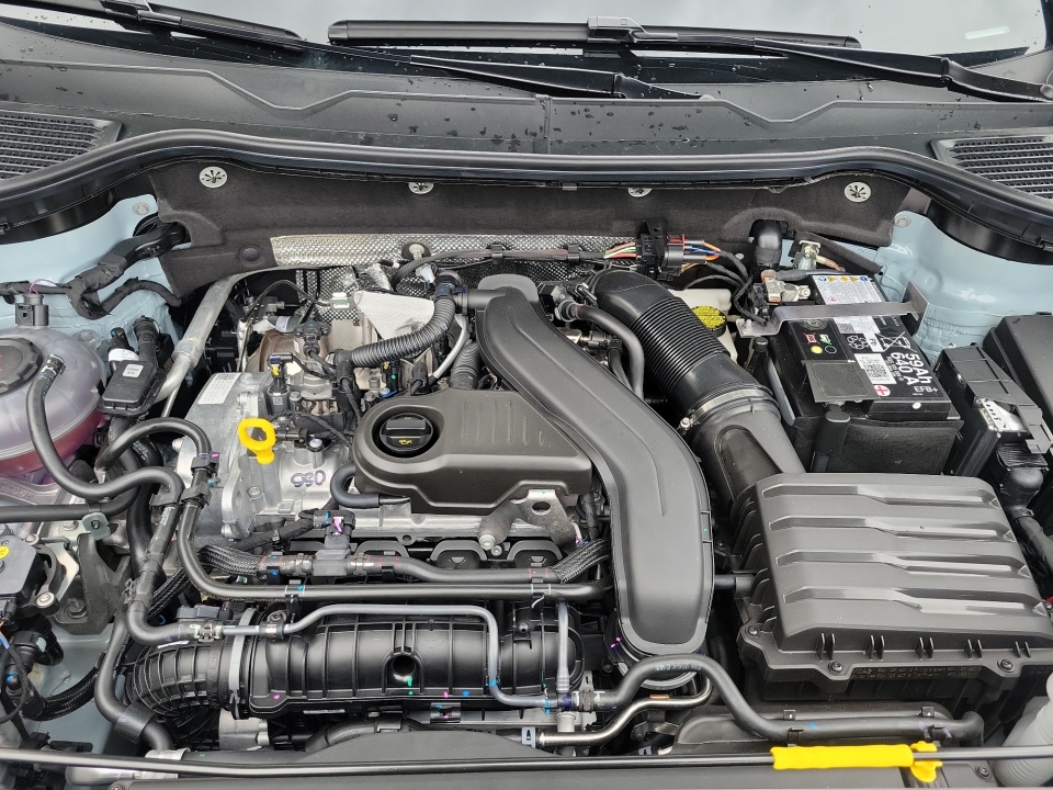 3VV3C7B25TM015379 2026 Volkswagen Taos SE Black