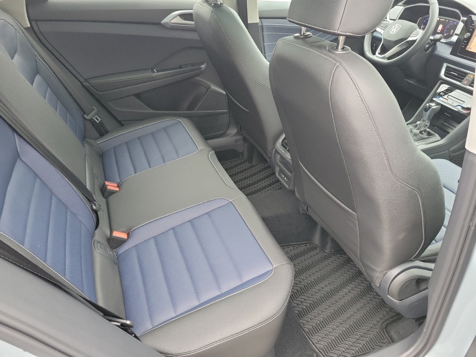 3VV4C7B23TM024148 2026 Volkswagen Taos SEL