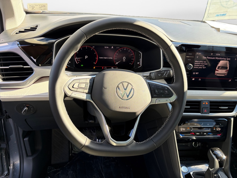 3VV4C7B27TM005991 2026 Volkswagen Taos SEL