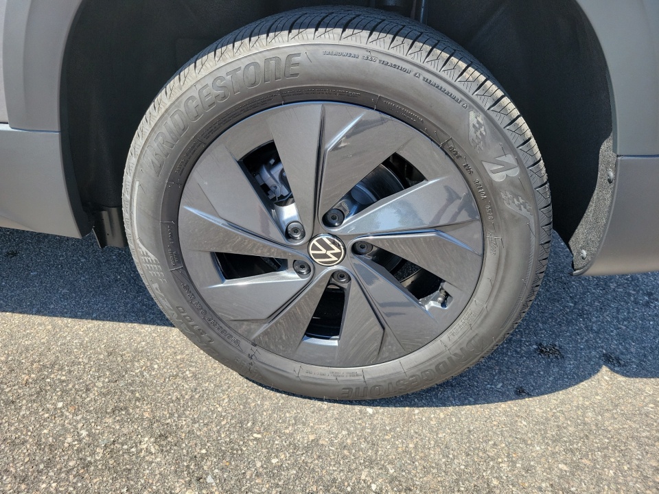 3VV5C7B23TM062404 2026 Volkswagen Taos S