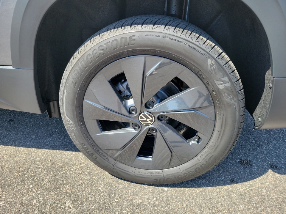 3VV5C7B23TM062404 2026 Volkswagen Taos S