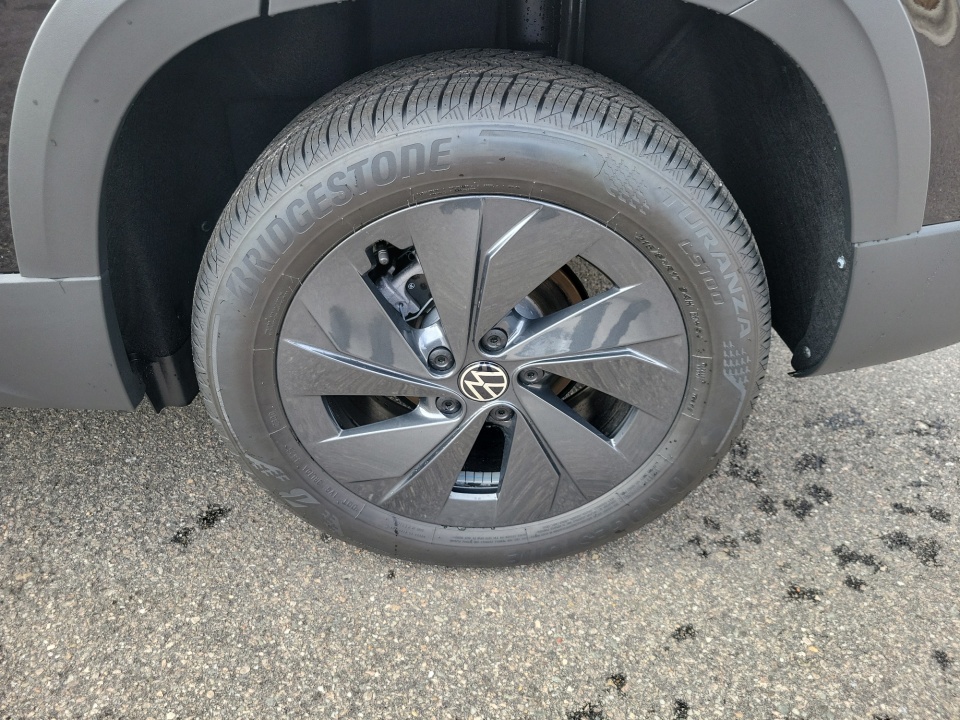 3VV5C7B29TM037037 2026 Volkswagen Taos S