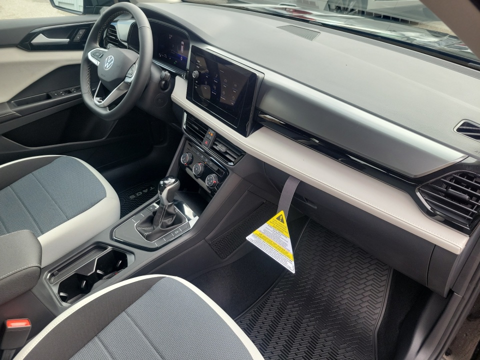 3VV5C7B29TM037037 2026 Volkswagen Taos S