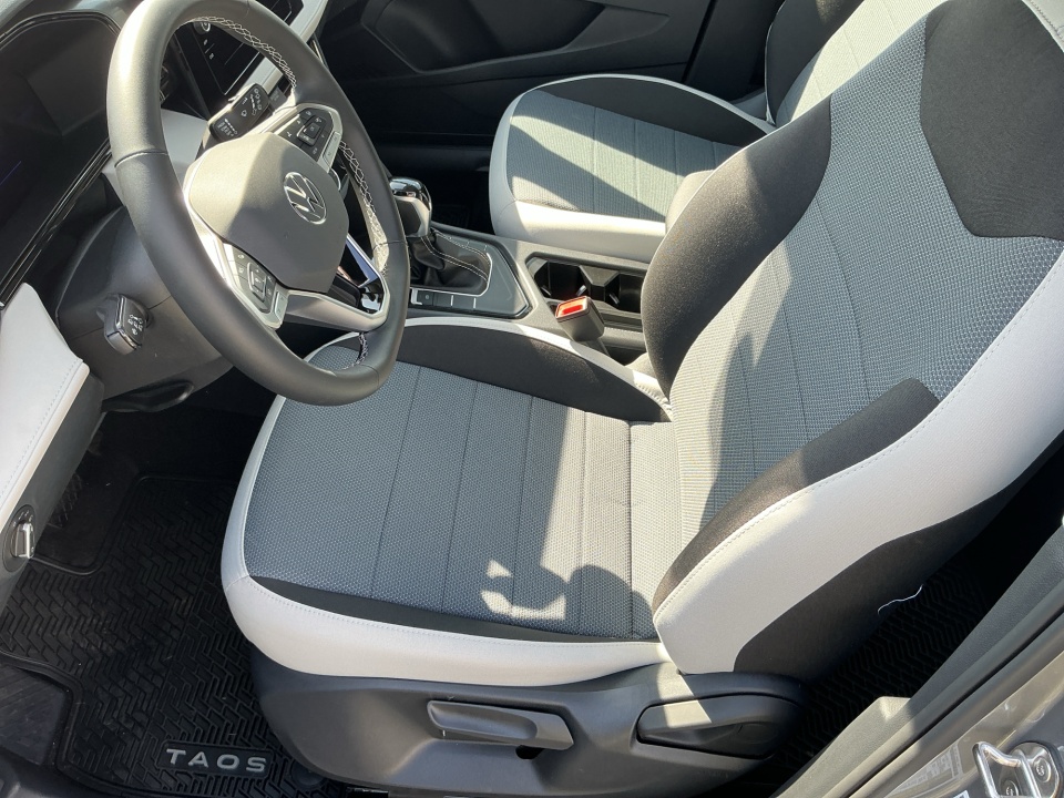 3VV5C7B29TM049530 2026 Volkswagen Taos S