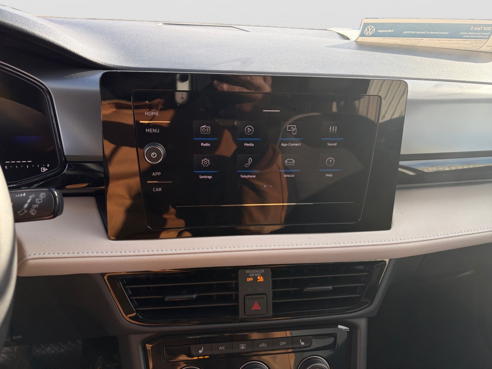 3VV8C7B27TM000260 2026 Volkswagen Taos S