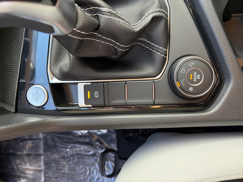 3VV8C7B27TM000260 2026 Volkswagen Taos S