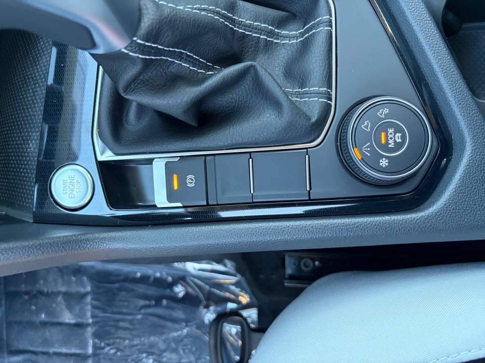 3VV8C7B2XTM008417 2026 Volkswagen Taos S