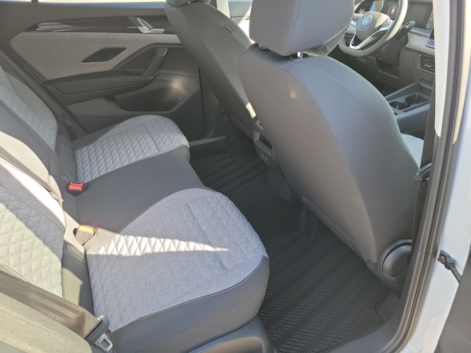 3VVCR7RM1TM042357 2026 Volkswagen Tiguan S