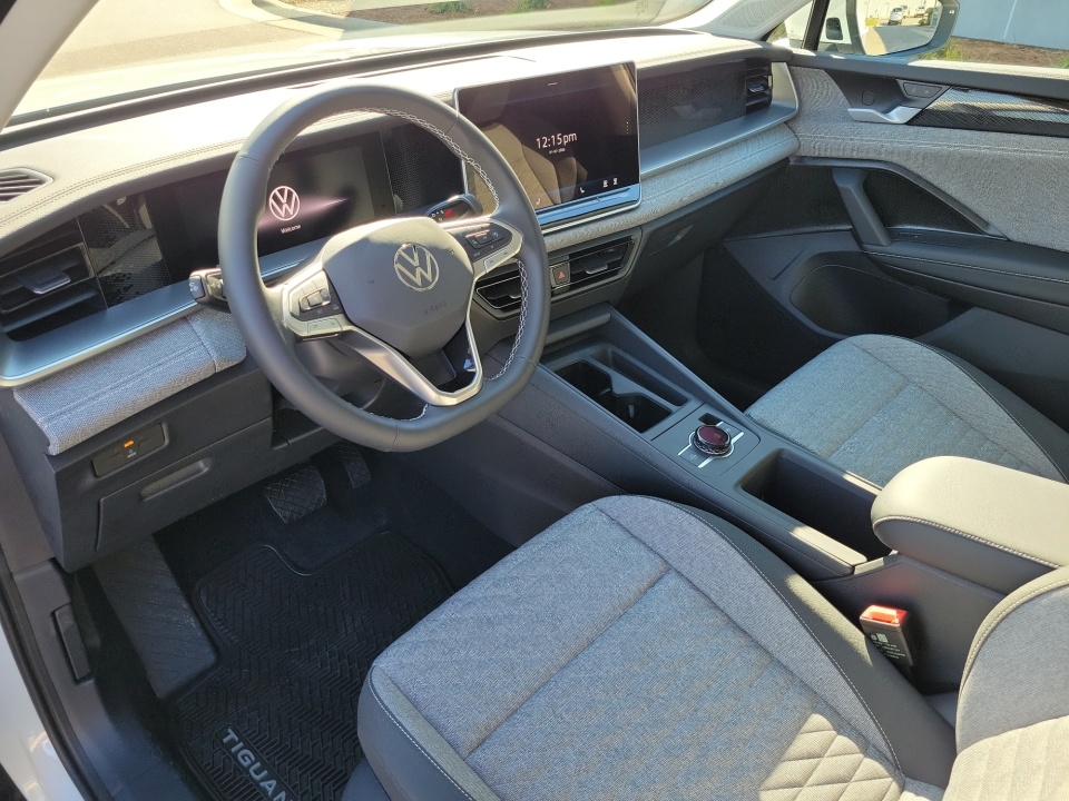 3VVCR7RM1TM042357 2026 Volkswagen Tiguan S