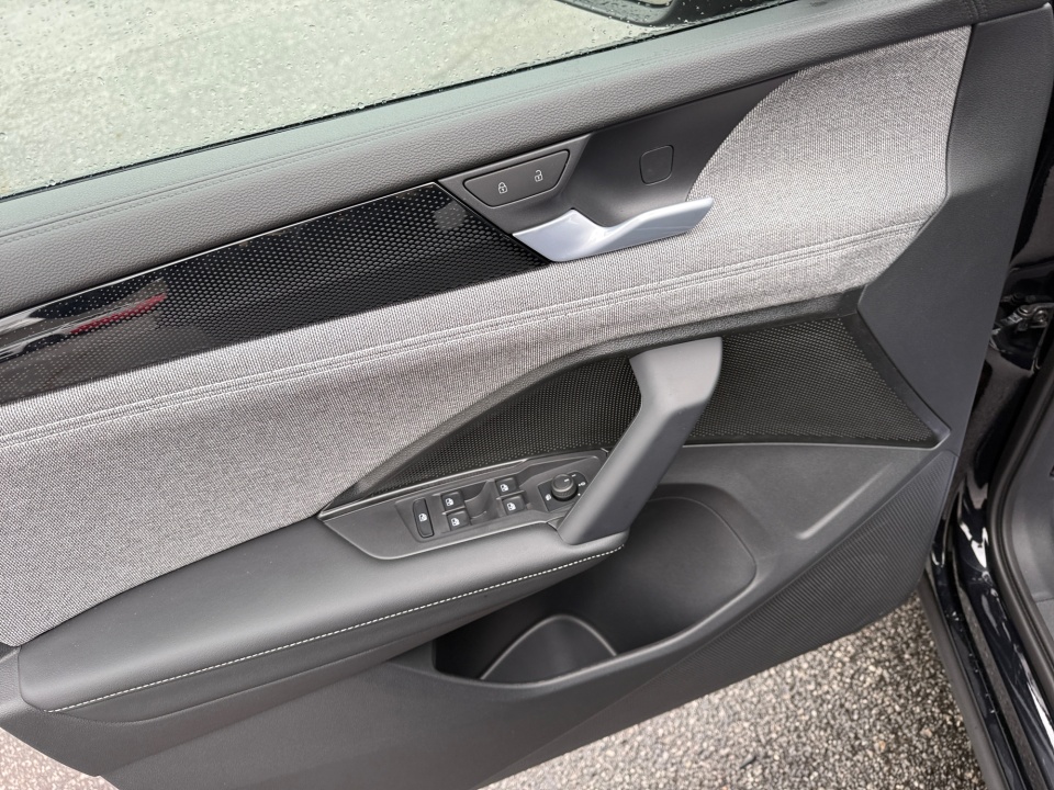 3VVCR7RM7TM027300 2026 Volkswagen Tiguan S