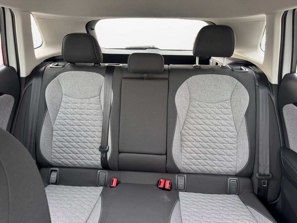 3VVCR7RM8TM045028 2026 Volkswagen Tiguan S