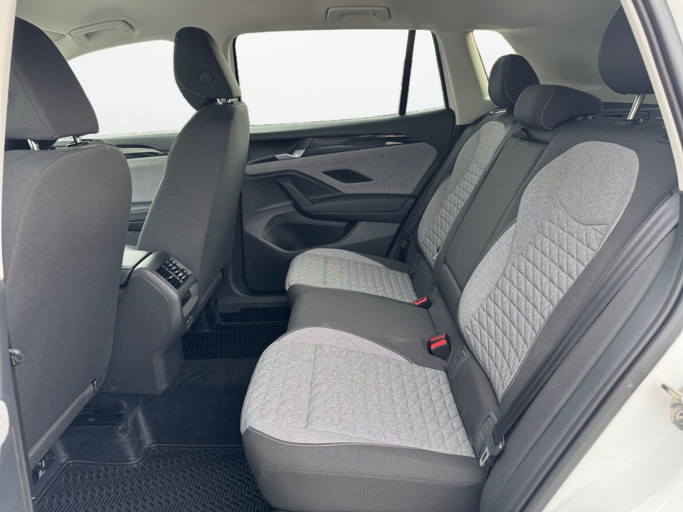 3VVCR7RM8TM045028 2026 Volkswagen Tiguan S