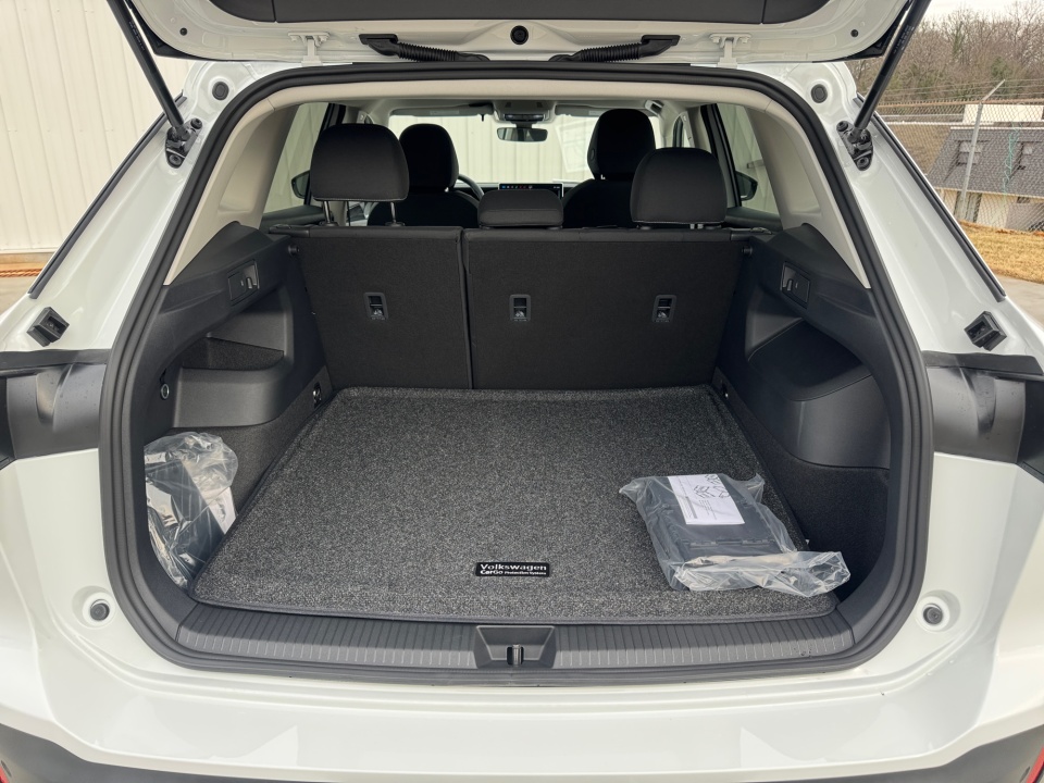 3VVCR7RM8TM045028 2026 Volkswagen Tiguan S