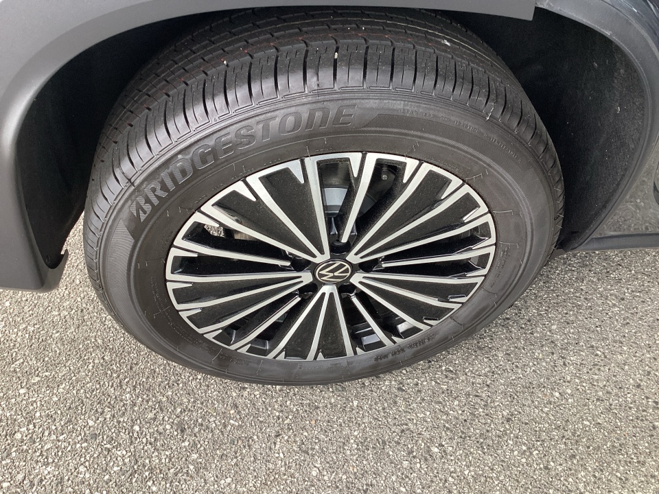 3VVCR7RM8TM111609 2026 Volkswagen Tiguan S