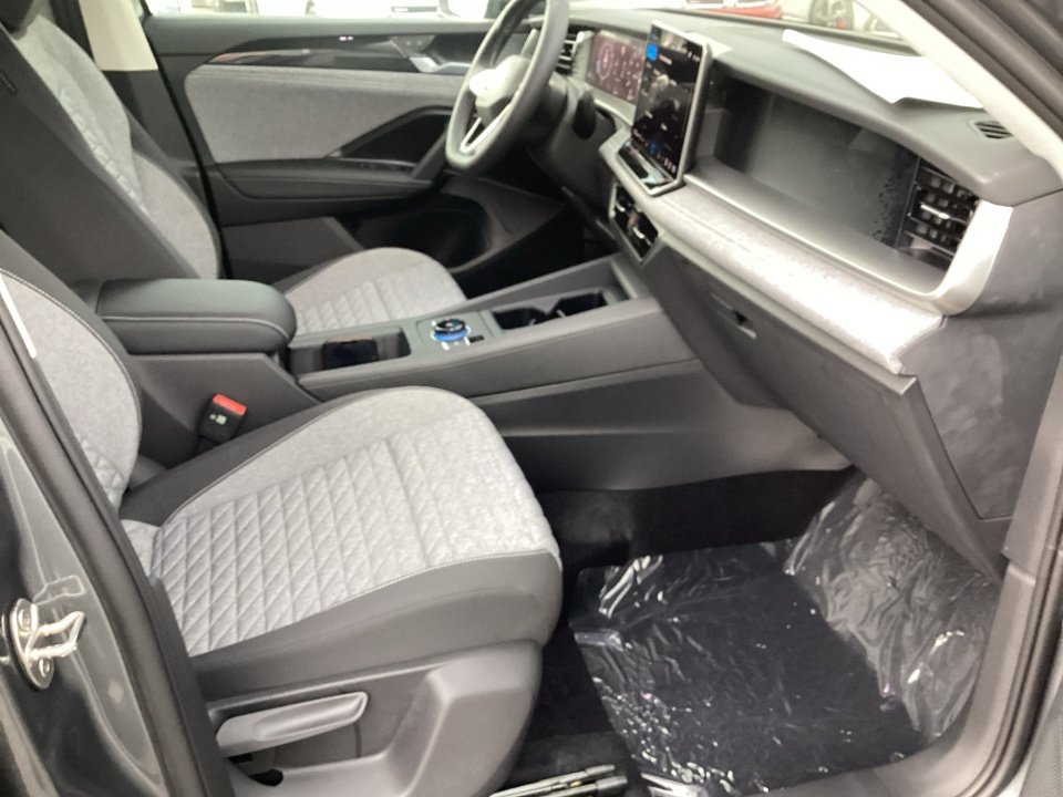 3VVCR7RM8TM111609 2026 Volkswagen Tiguan S