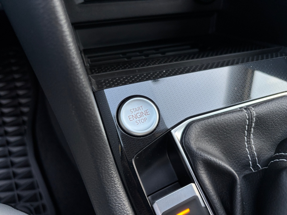 3VVEC7B24SM086144 2025 Volkswagen Taos 1.5T SE