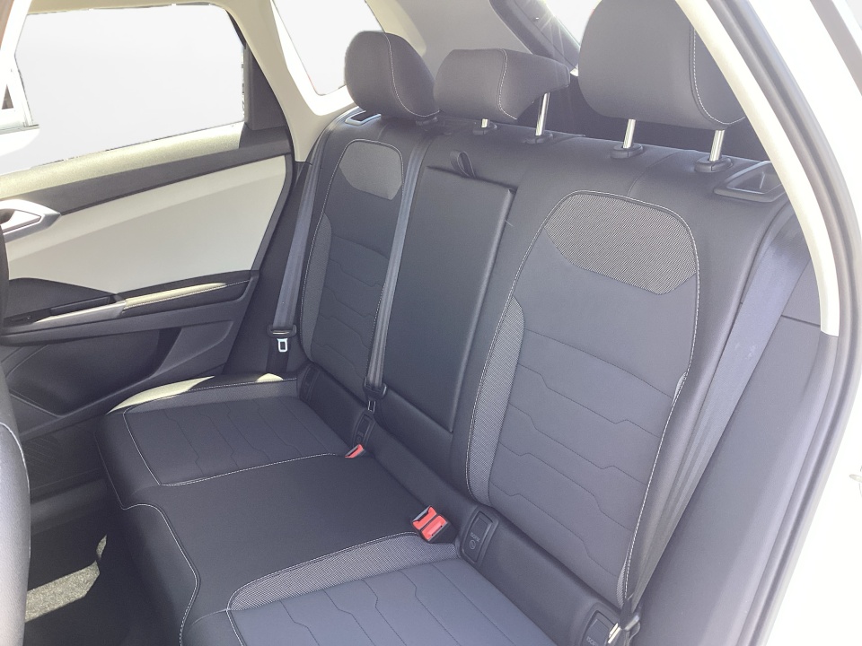 3VVEC7B25TM068043 2026 Volkswagen Taos SE