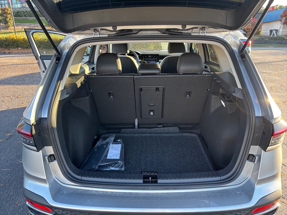 3VVEC7B28SM087328 2025 Volkswagen Taos 1.5T SE