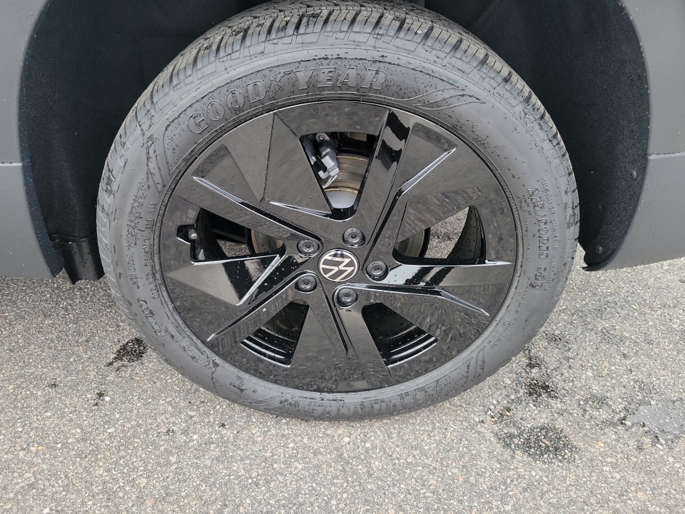 3VVEC7B29TM005611 2026 Volkswagen Taos SE