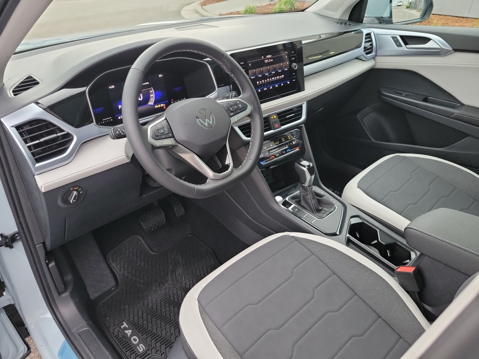 3VVEC7B29TM005611 2026 Volkswagen Taos SE