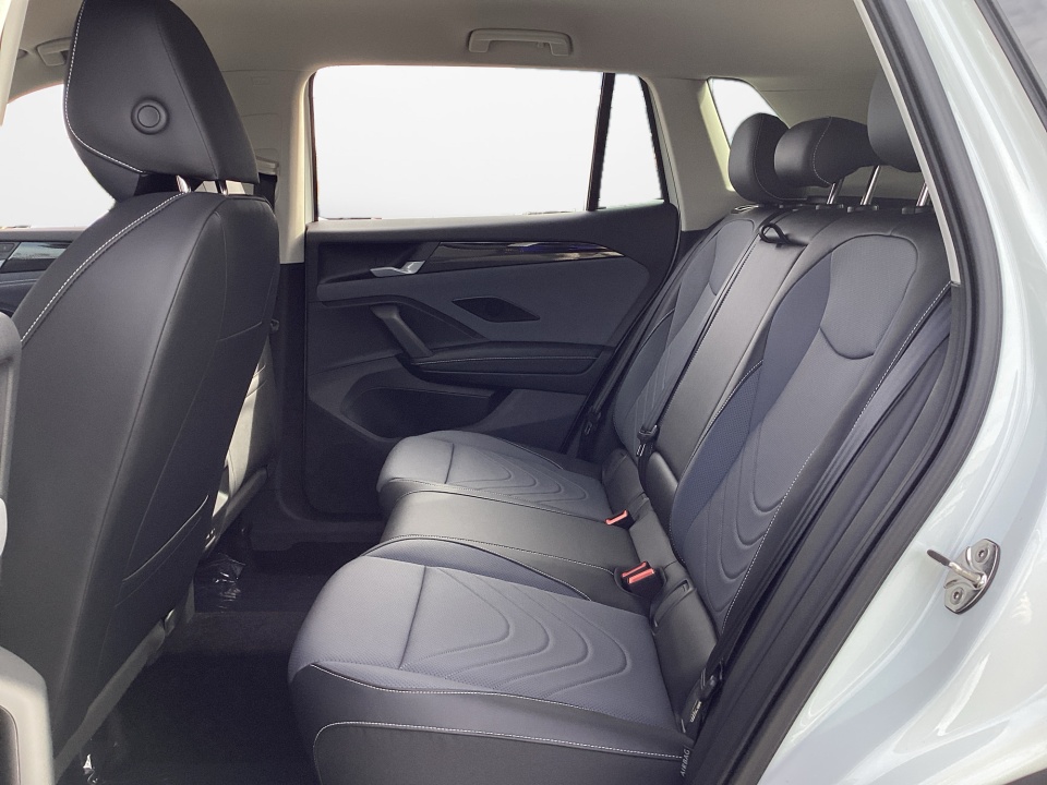 3VVER7RM2TM016357 2026 Volkswagen Tiguan SE