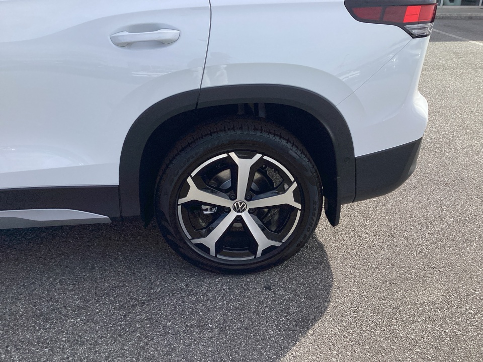 3VVER7RM2TM016357 2026 Volkswagen Tiguan SE