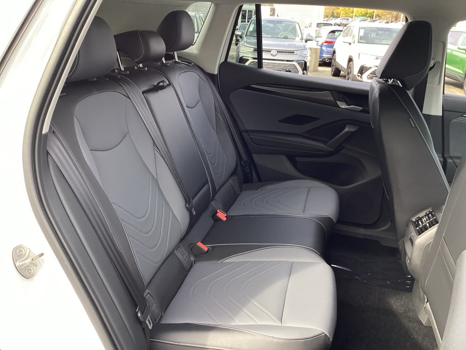 3VVER7RM2TM016357 2026 Volkswagen Tiguan SE