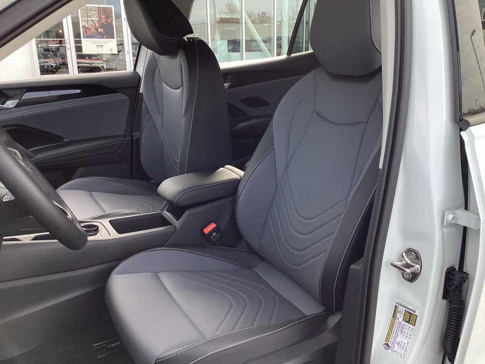 3VVER7RM2TM016357 2026 Volkswagen Tiguan SE