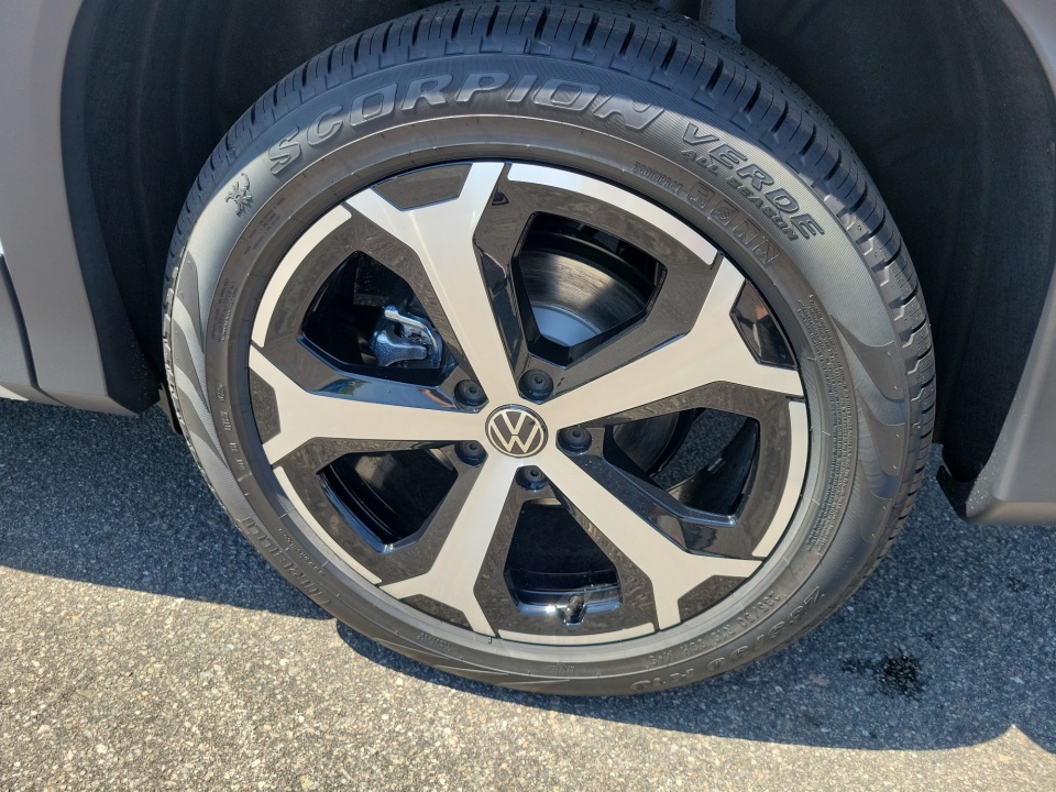 3VVFR7RM5TM080901 2026 Volkswagen Tiguan SE