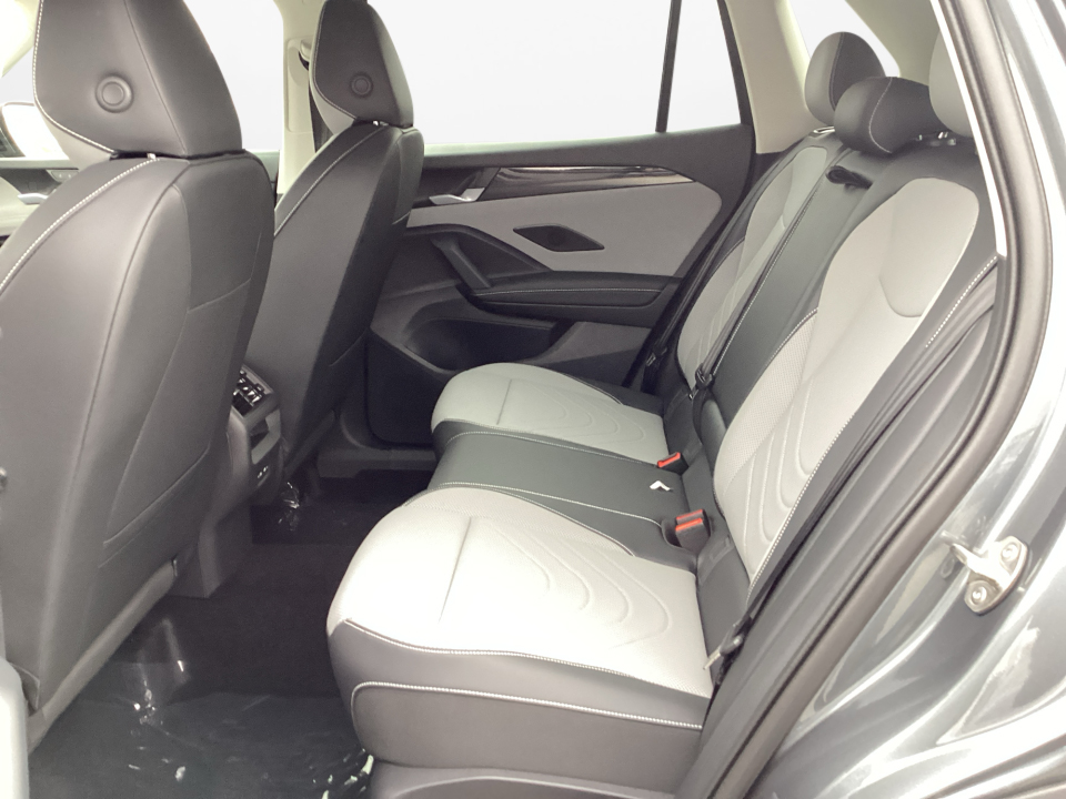 3VVFR7RM7TM050816 2026 Volkswagen Tiguan SE