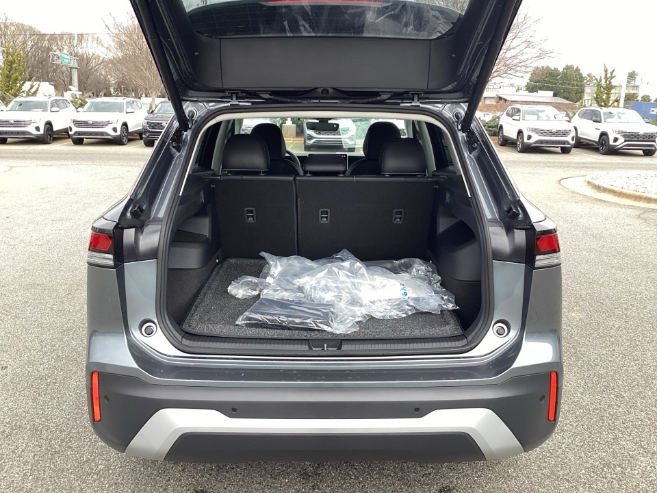 3VVFR7RM7TM050816 2026 Volkswagen Tiguan SE