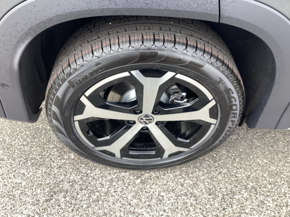 3VVFR7RM7TM050816 2026 Volkswagen Tiguan SE