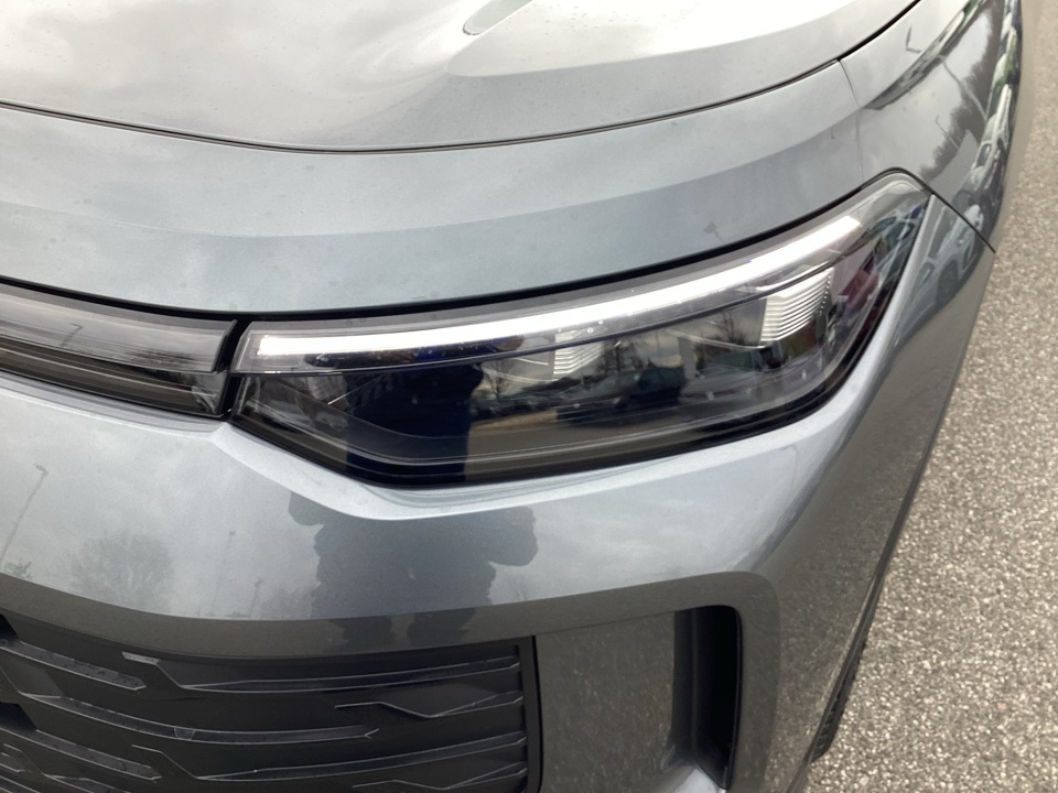 3VVFR7RM7TM050816 2026 Volkswagen Tiguan SE