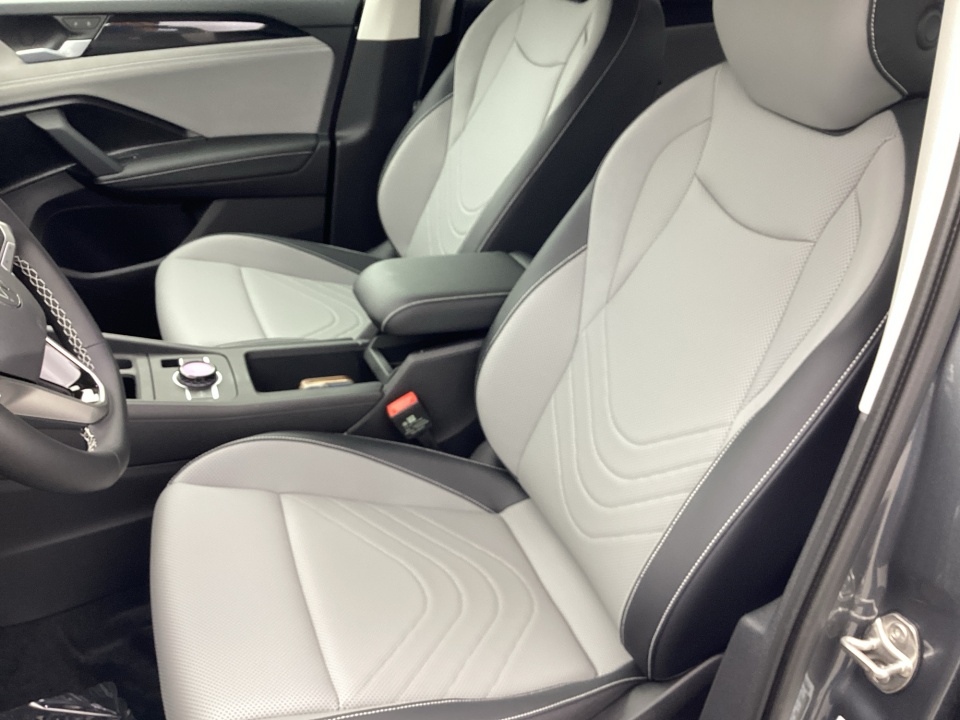 3VVFR7RM7TM050816 2026 Volkswagen Tiguan SE