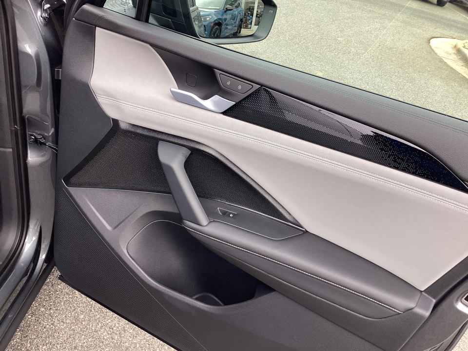 3VVFR7RM7TM050816 2026 Volkswagen Tiguan SE