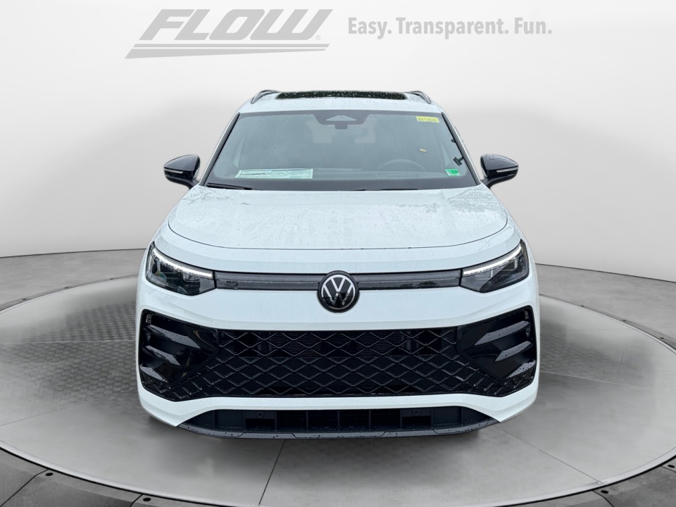 3VVGR7RM0SM057142 2025 Volkswagen Tiguan 2.0T SE R-Line Black