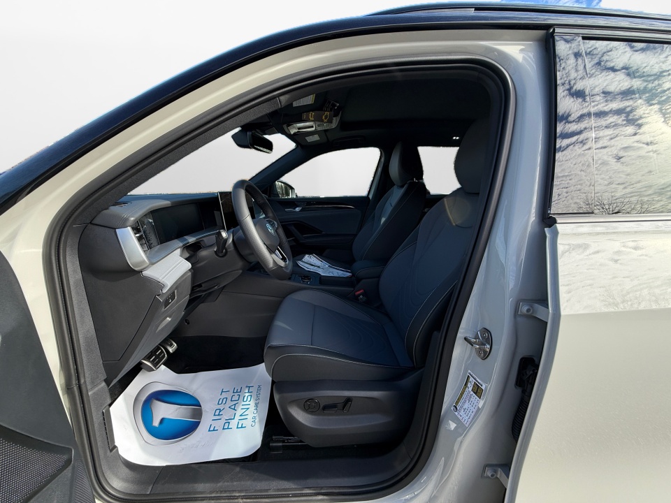 3VVGR7RM0TM040343 2026 Volkswagen Tiguan SE R-Line Black