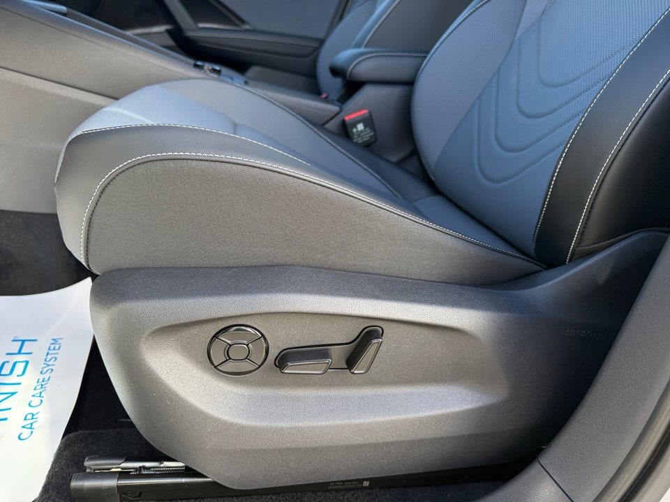 3VVGR7RM0TM040343 2026 Volkswagen Tiguan SE R-Line Black