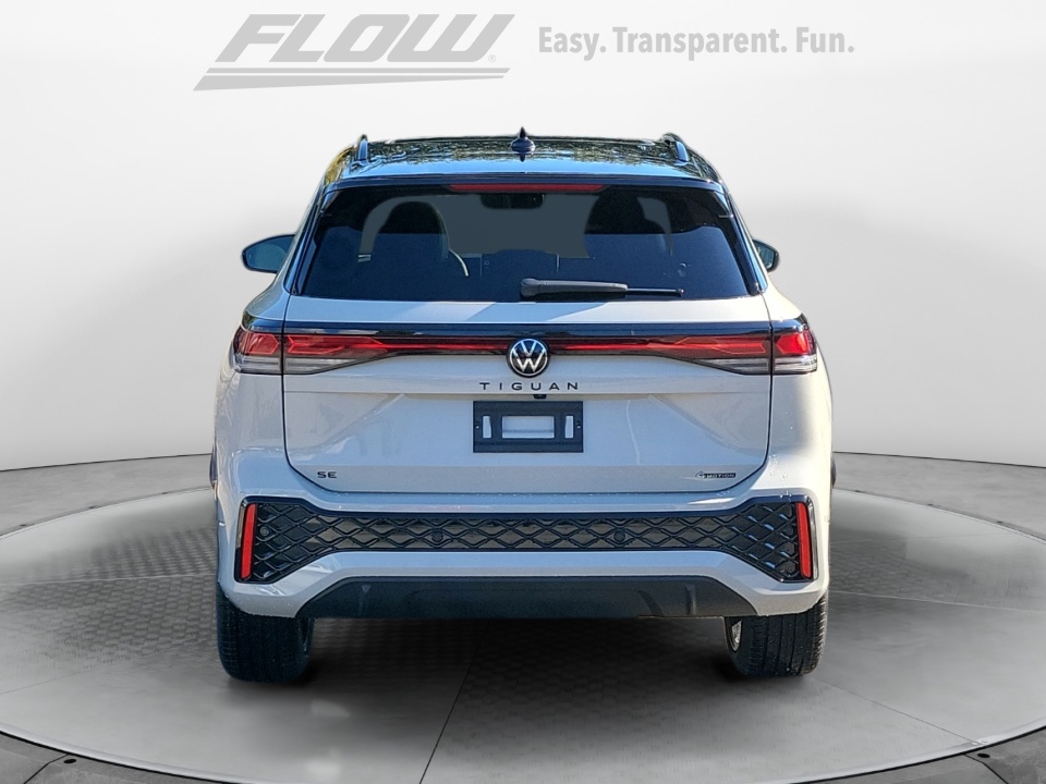 3VVGR7RM1TM013703 2026 Volkswagen Tiguan SE R-Line Black