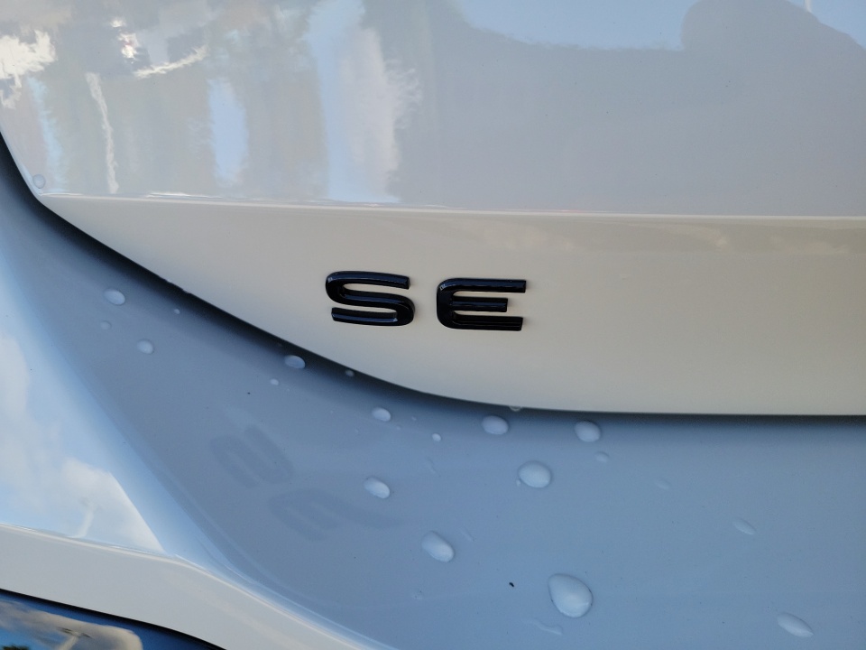 3VVGR7RM1TM013703 2026 Volkswagen Tiguan SE R-Line Black